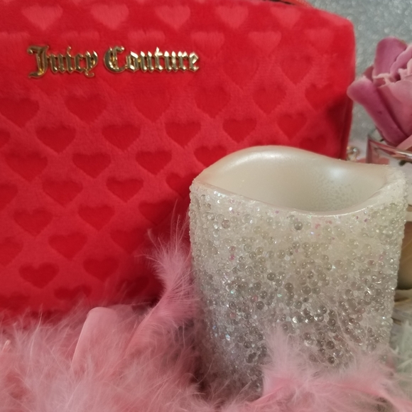 Juicy Couture Red Valor with Hearts Cosmetic Travel Bag New - Picture 14 of 14